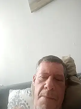 Snapshot of rus198000 chatting on February 14, 2026, 10:15 am rus198000 online show from February 14, 2026, 10:15 am