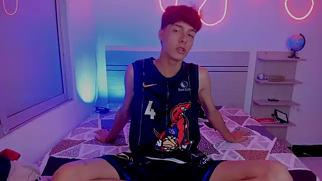 luccas ferreira online show from November 24, 2025, 7:14 pm