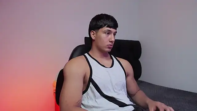 Snapshot of CHRIS_MORGAN1 chatting on October 7, 2025, 2:07 pm CHRIS MORGAN1 online show from October 7, 2025, 2:07 pm