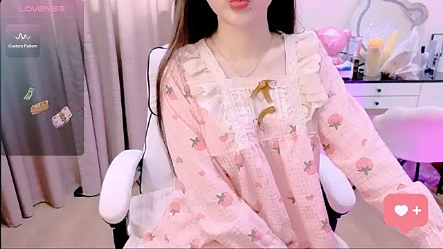  Aria Moonie online show from December 21, 2025, 4:47 am