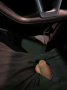 ayrtonmen online show from February 17, 2026, 6:54 am