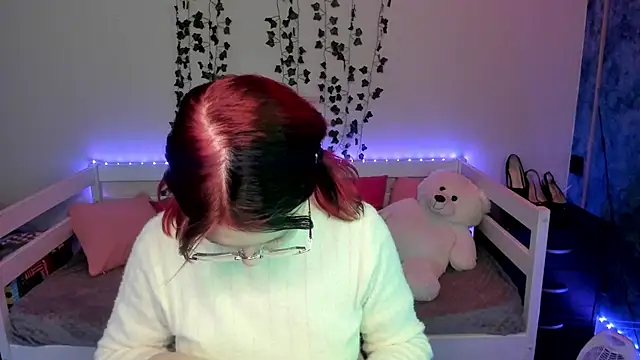 shy elina01 online show from November 12, 2025, 10:52 am