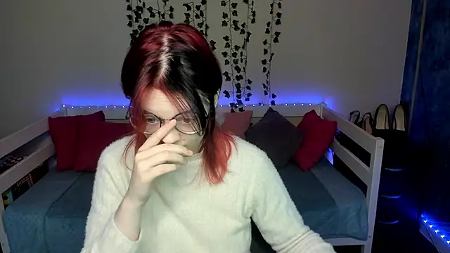 shy elina01 online show from November 21, 2025, 10:36 am