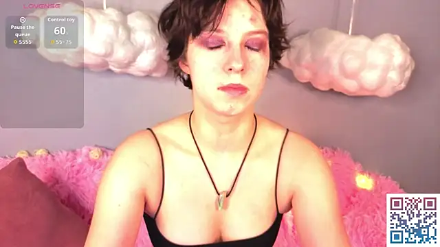 Snapshot of Sara_Frayer chatting on February 5, 2026, 1:12 am Sara Frayer online show from February 5, 2026, 1:12 am