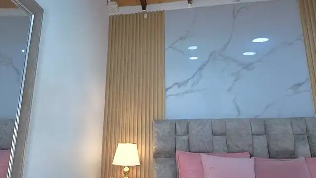 angel  kiss online show from March 3, 2026, 11:39 am