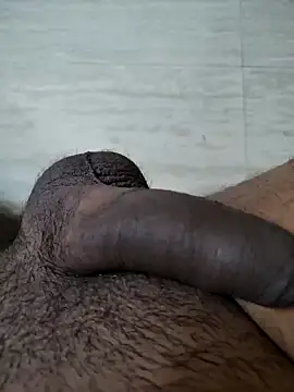 Elegant Guy online show from October 12, 2025, 7:48 pm