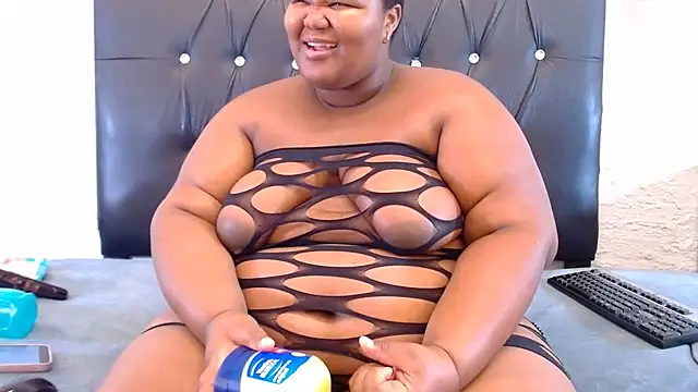 LadyBear2002 online show from March 26, 2026, 5:00 pm