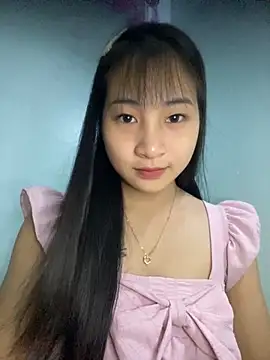 banlinh004 online show from October 4, 2025, 2:07 pm