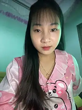 banlinh004 online show from October 9, 2025, 5:08 am