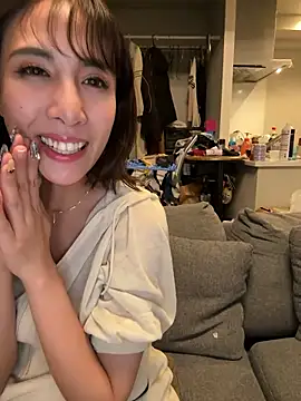 Snapshot of rena_rena_rena chatting on October 28, 2025, 5:23 pm rena rena rena online show from October 28, 2025, 5:23 pm