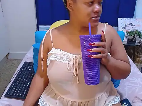 SweetJuicyPussy97 online show from July 10, 2026, 7:14 pm