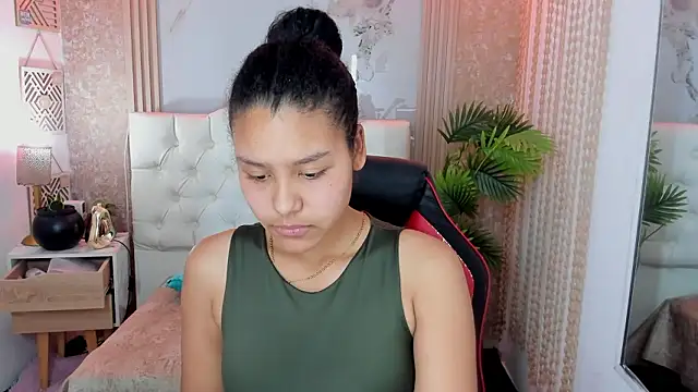 AriaVega online show from March 25, 2026, 12:37 pm