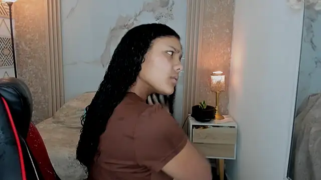 Snapshot of AriaVega chatting on June 9, 2026, 1:01 pm AriaVega online show from June 9, 2026, 1:01 pm