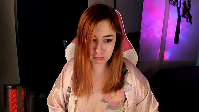 MissNyrra online show from October 28, 2025, 2:16 pm