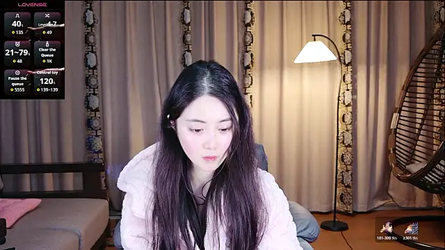 Snapshot of yuyu2004live chatting on February 17, 2026, 12:24 pm yuyu2004live online show from February 17, 2026, 12:24 pm