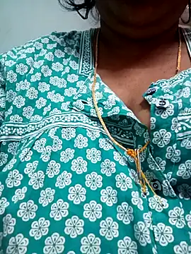 Snapshot of supcpl chatting on February 15, 2026, 1:17 am supcpl online show from February 15, 2026, 1:17 am