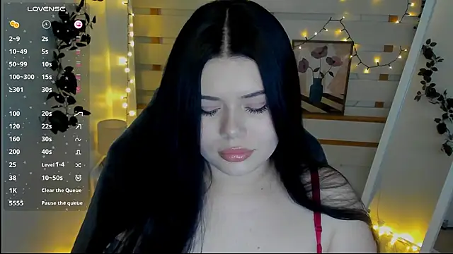 Mona Esty online show from February 28, 2026, 9:14 pm