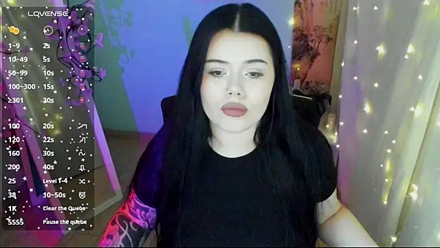 Snapshot of Mona_Esty chatting on June 27, 2026, 6:19 am Mona Esty online show from June 27, 2026, 6:19 am