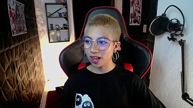 Snapshot of lunarichy22 chatting on November 11, 2025, 7:52 pm lunarichy22 online show from November 11, 2025, 7:52 pm