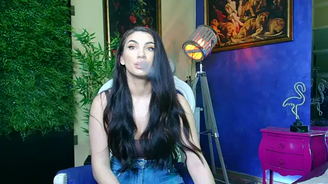 nicolepalmer online show from December 5, 2025, 11:53 am