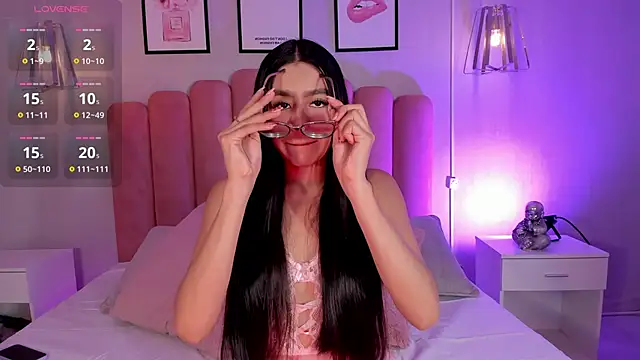 Snapshot of mara_swan_ chatting on November 4, 2025, 7:06 pm mara swan online show from November 4, 2025, 7:06 pm