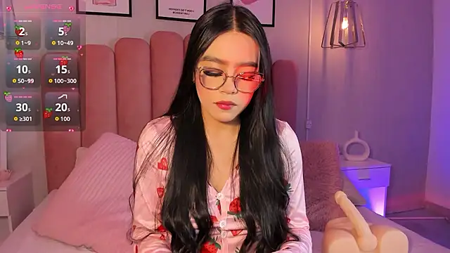 Snapshot of mara_swan_ chatting on February 15, 2026, 4:06 pm mara swan online show from February 15, 2026, 4:06 pm