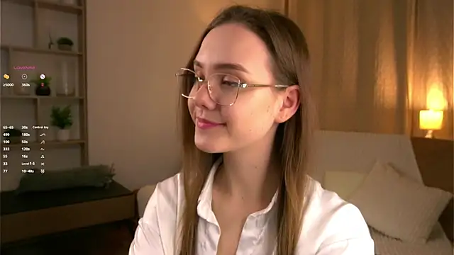 SweetSaraPie online show from March 1, 2026, 6:08 pm