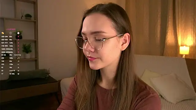 SweetSaraPie online show from March 11, 2026, 6:02 pm