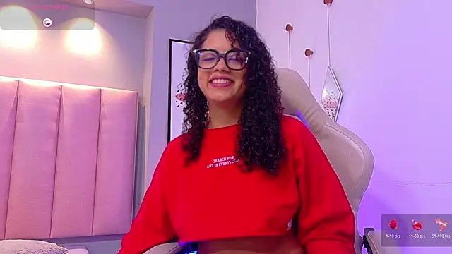 CamilaLevy online show from November 20, 2025, 12:39 pm