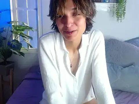 Snapshot of noellee__ chatting on October 5, 2025, 1:24 pm noellee online show from October 5, 2025, 1:24 pm