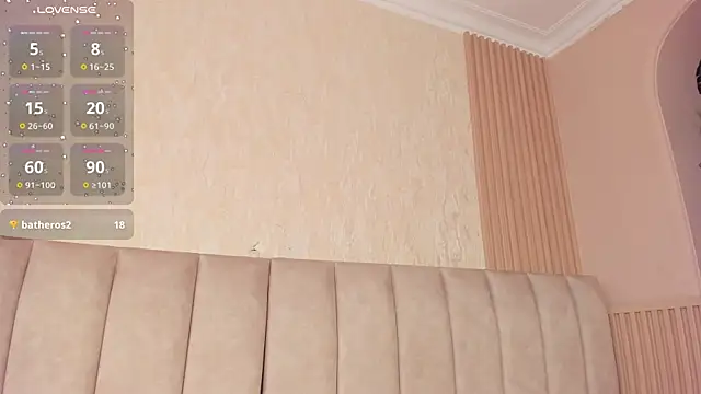 naomi hill1 online show from April 10, 2026, 2:13 pm