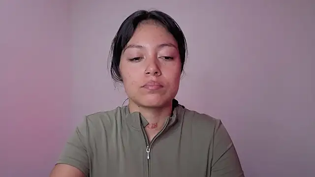 Qadeshoficial online show from April 3, 2026, 11:49 am