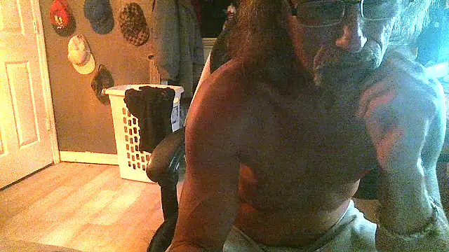 Snapshot of Tommy_Love23 chatting on March 5, 2026, 6:10 am Tommy Love23 online show from March 5, 2026, 6:10 am