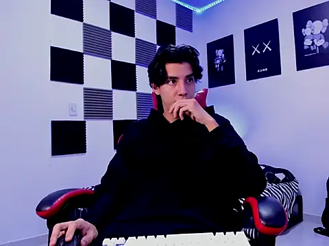 jeycobb online show from November 24, 2025, 11:54 am