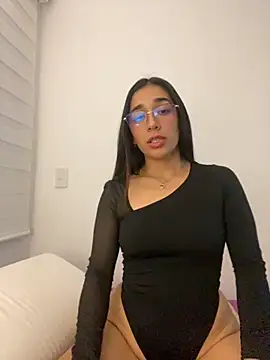 SabrinaEvanss  online show from October 30, 2025, 11:01 pm