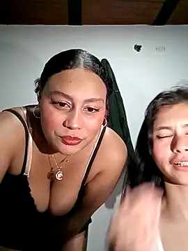 Snapshot of ADARA-CELESTE chatting on October 19, 2025, 5:54 am ADARA-CELESTE online show from October 19, 2025, 5:54 am