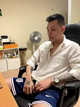 latava online show from November 11, 2025, 3:18 pm