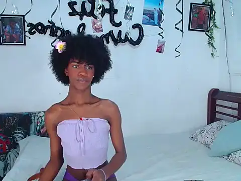 Kiara valente online show from October 15, 2025, 2:14 pm
