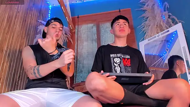 Snapshot of daveel_blaze chatting on October 6, 2025, 12:50 pm daveel blaze online show from October 6, 2025, 12:50 pm