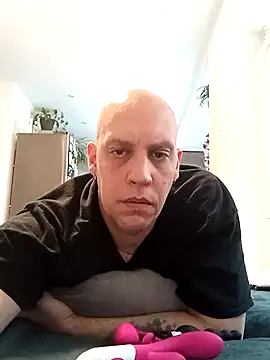 Snapshot of Kobradera1984 chatting on February 2, 2026, 8:35 am Kobradera1984 online show from February 2, 2026, 8:35 am