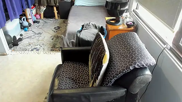 Snapshot of CassiusJohnson chatting on October 30, 2025, 3:05 am CassiusJohnson online show from October 30, 2025, 3:05 am