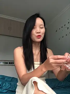 Mile-m online show from October 30, 2025, 3:27 am