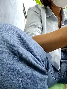 Snapshot of Mymy_love91 chatting on February 23, 2026, 8:15 am Mymy love91 online show from February 23, 2026, 8:15 am