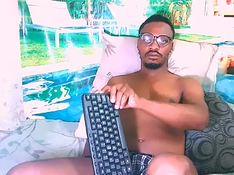 EbonyTiger69 online show from December 18, 2025, 5:28 pm