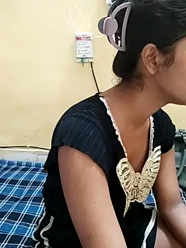 Saniya Doll online show from June 9, 2026, 6:14 am