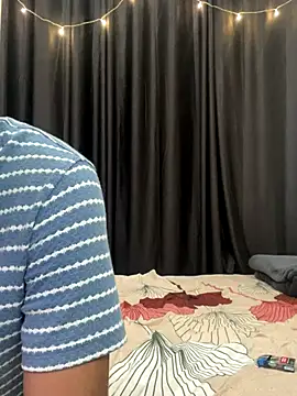 vickyandtania online show from December 14, 2025, 5:18 pm