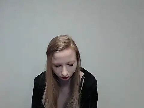 sophieryder online show from April 4, 2026, 8:10 am