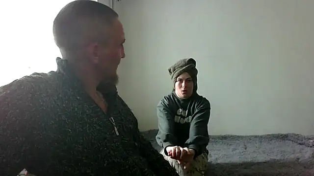 Twolatte1520 online show from April 11, 2026, 7:45 am