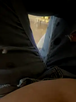 Bionda19 online show from October 17, 2025, 2:41 pm