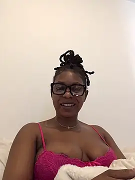 Snapshot of CurvyGoddessXxx chatting on October 5, 2025, 1:57 pm CurvyGoddessXxx online show from October 5, 2025, 1:57 pm